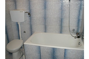 Croazia Privát Slatine, Esterno